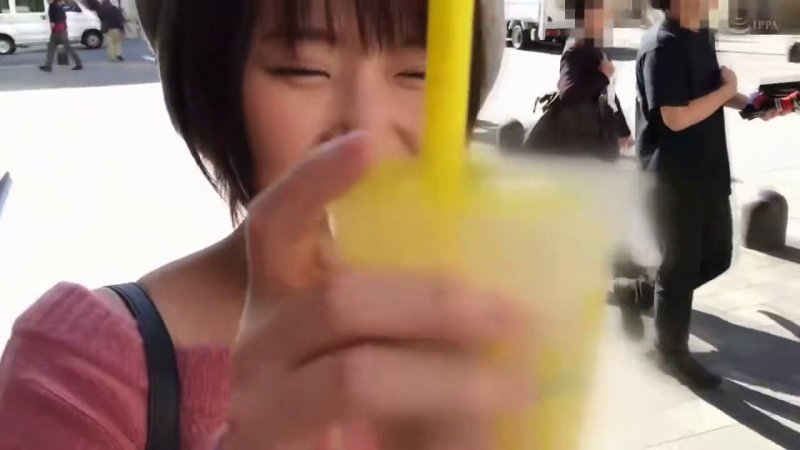 20歳えち娘ユーリのホテルデート、立ちバック中出しから正常位グラインドまで！