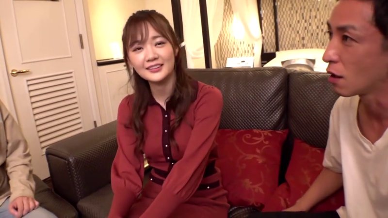 横浜満喫デートから一転、ギャラ飲み3P！清楚系美女の卑猥な表情が炸裂