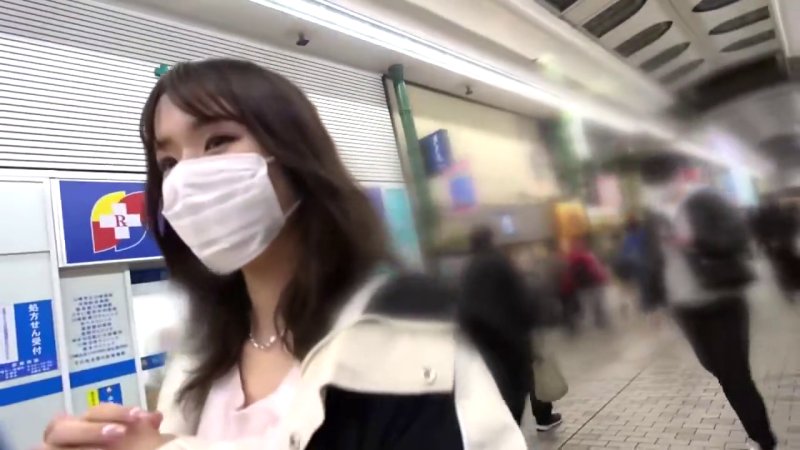 街で働く美女の裏の顔！精子からっぽになるまでしゃぶり尽くすベロ使い！