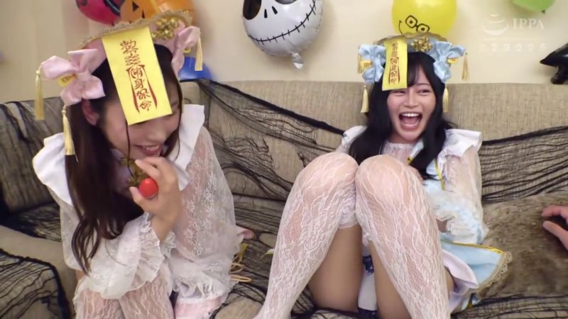 腰砕け極悪ピストンでハメ潮まき散らす！仲良しJDコンビの生ハメ乱交エロすぎ最高No.1