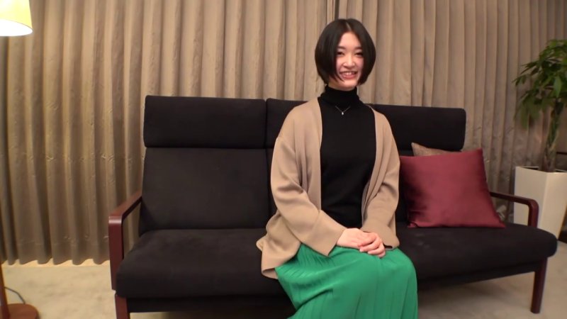 透明感溢れる白肌の経理事務員、婚約中の身でAV応募し、絶頂の悦びを露わに